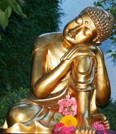 Buddha im Garten von Neerav
